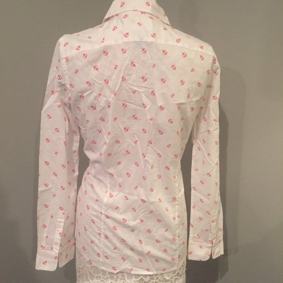 ❗️Sale ❗️Banana Republic Soft Wash Shirt - Picture 4 of 6